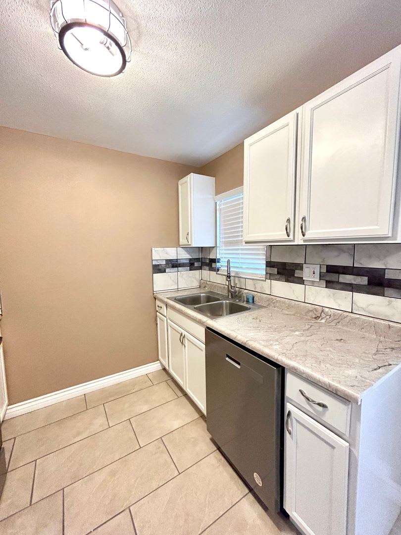Rare Two Homes on One Property in the Heart of Blythe! – photo 3