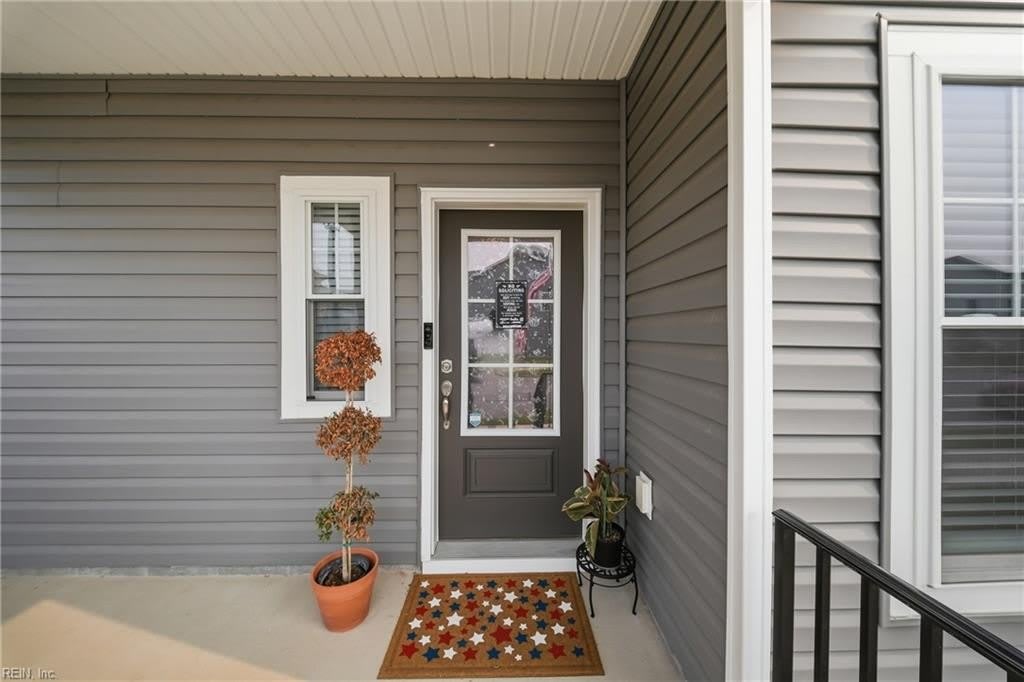 1009 Melbourne Street – photo 3