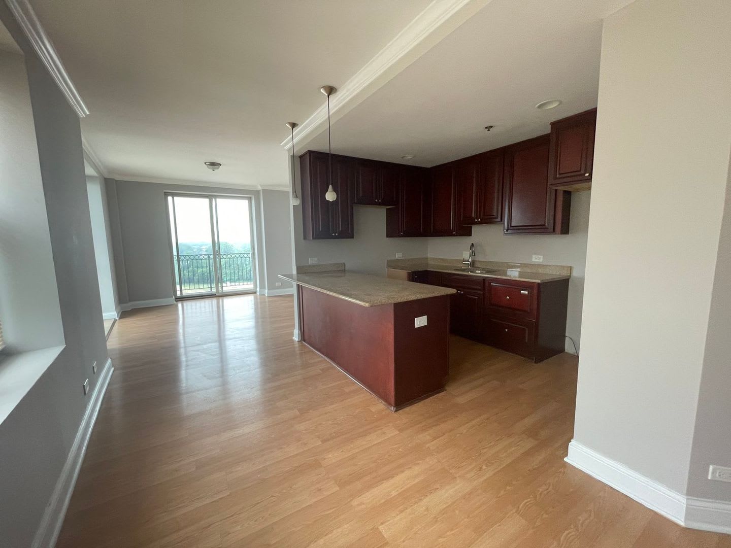 10 N Sheridan Rd – photo 4