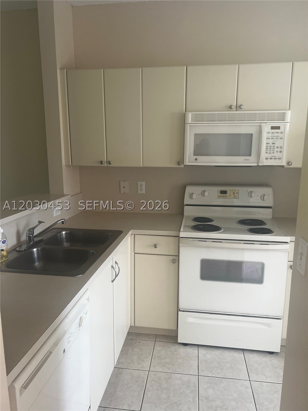 2322 Se 23Rd Ave – photo 4