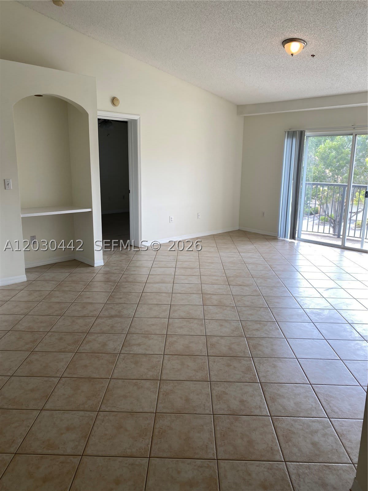 300 Crestwood Ct N – photo 5