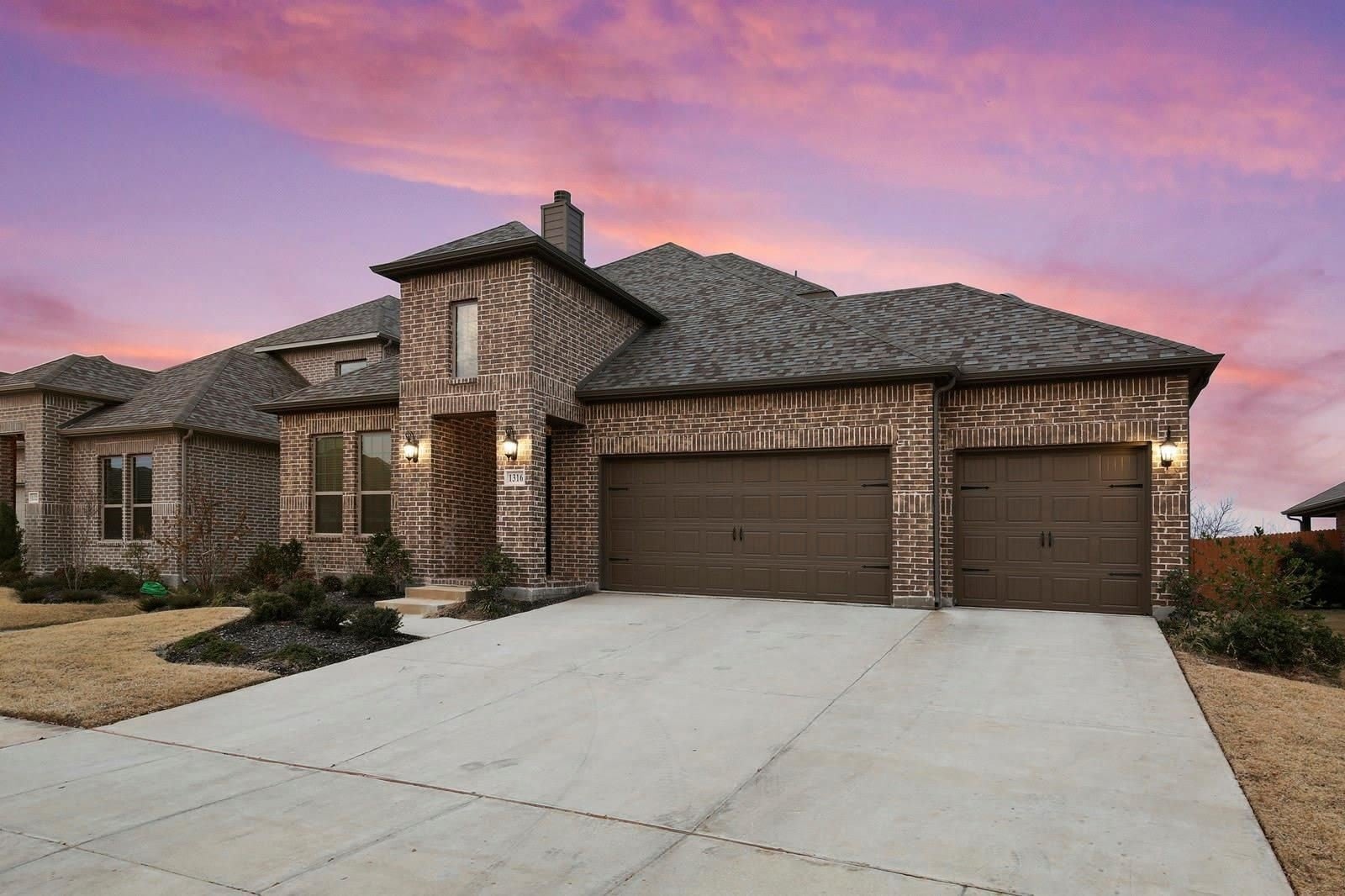 1316 Hudson Lane – photo 2