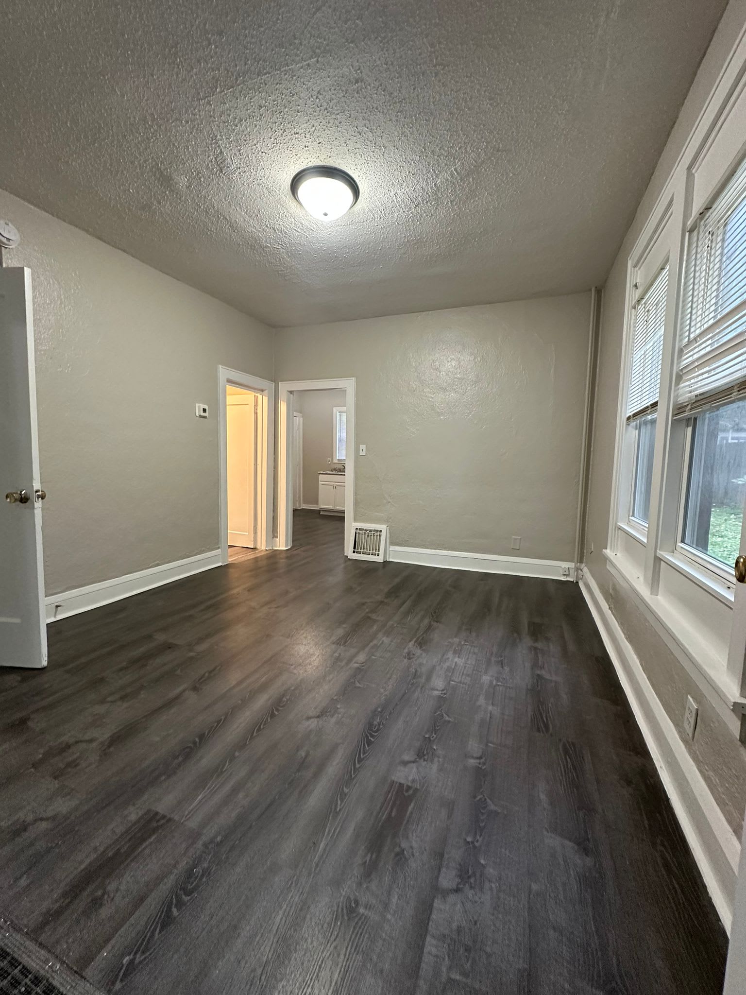 1124 Minnehaha Ave. E, 1 – photo 3