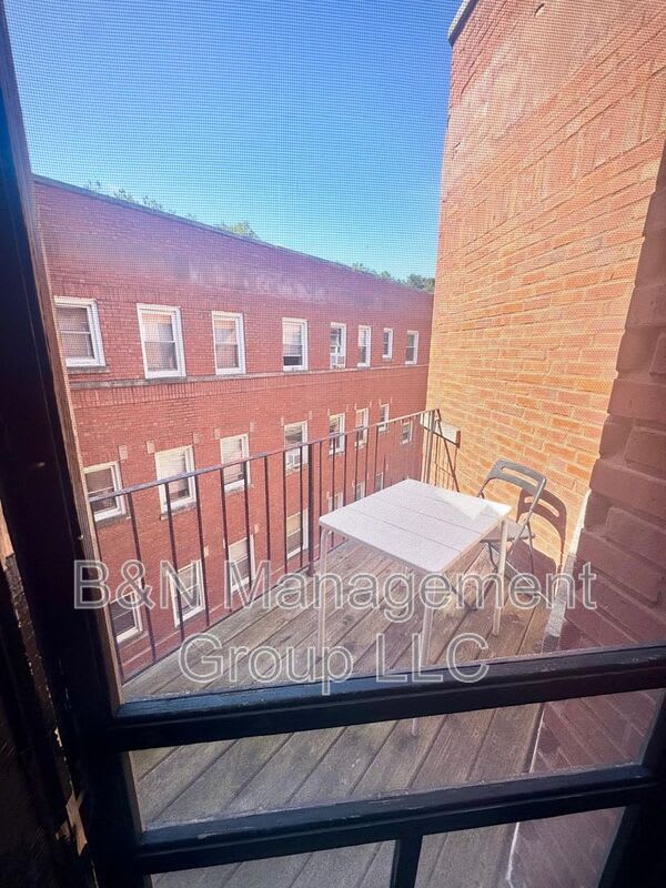 1057 W. Dakin – photo 5