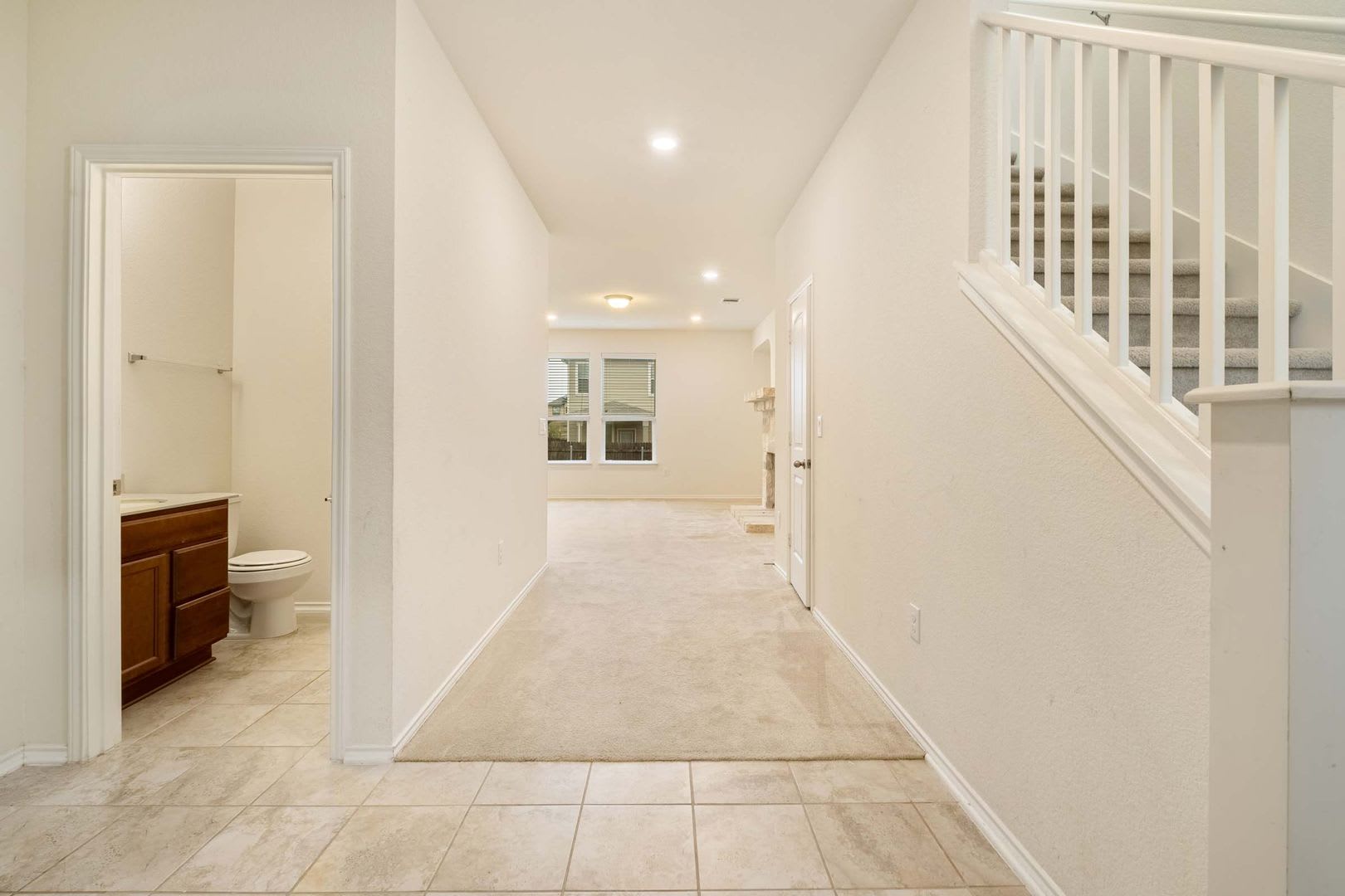 Pfabulous 3 Bedroom, 2.5 Bath, 2-Story Home In Pflugerville – photo 4