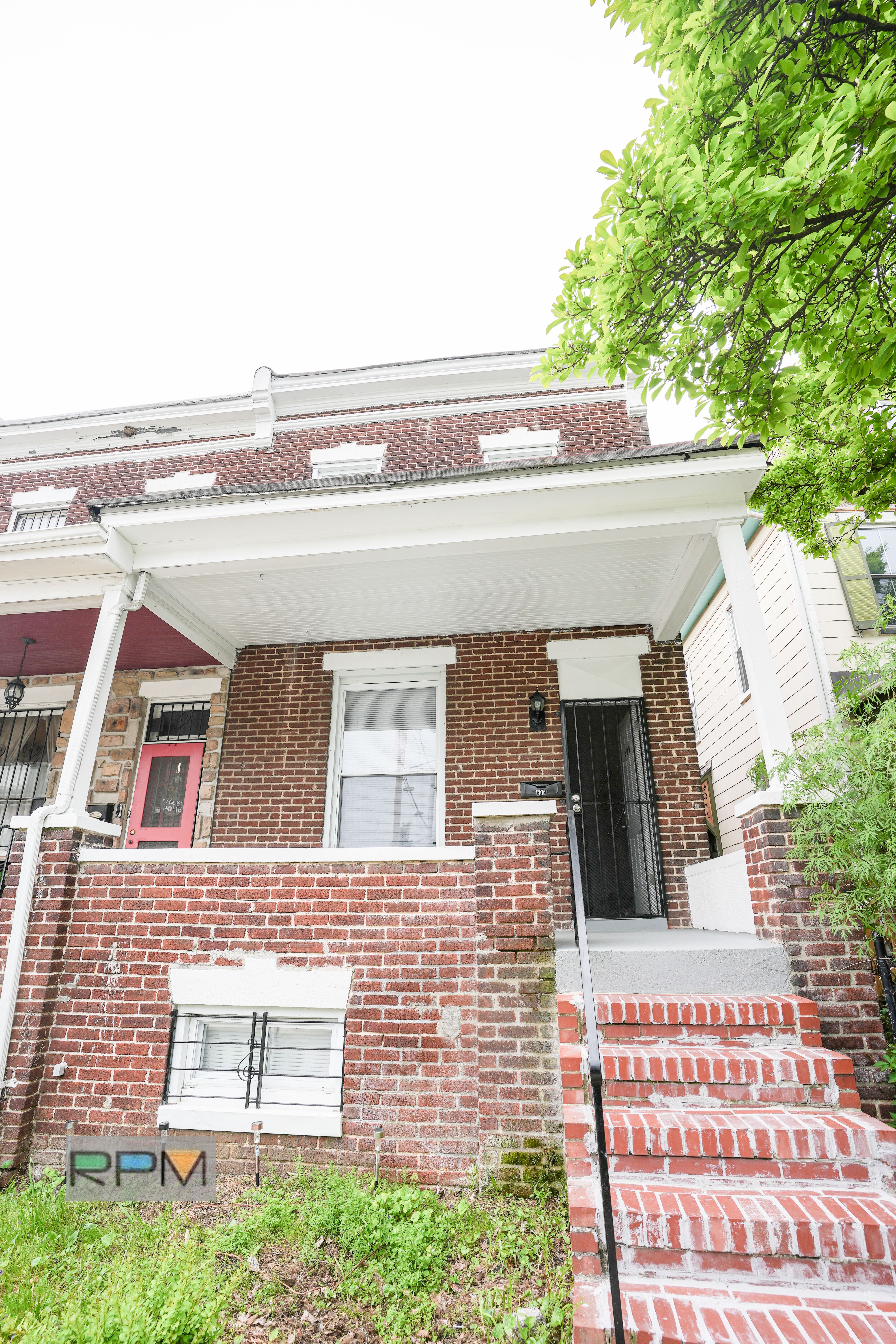 605 E 30th St – photo 1