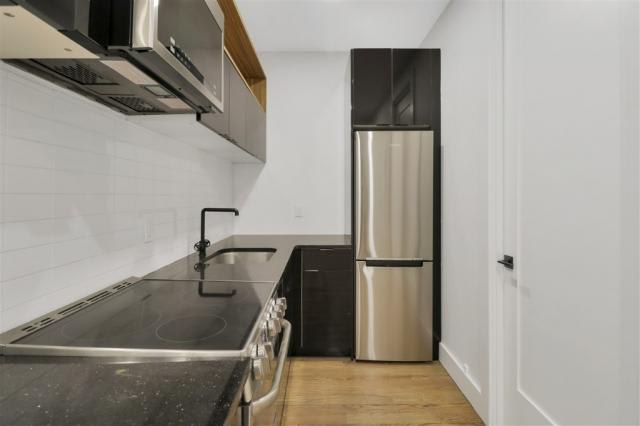 631 East 6th Street – photo 5