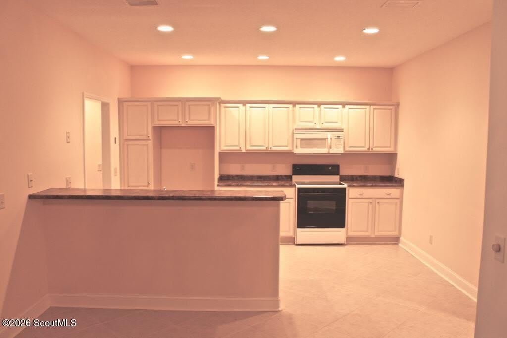 182 Peppertree Crossing Avenue – photo 4