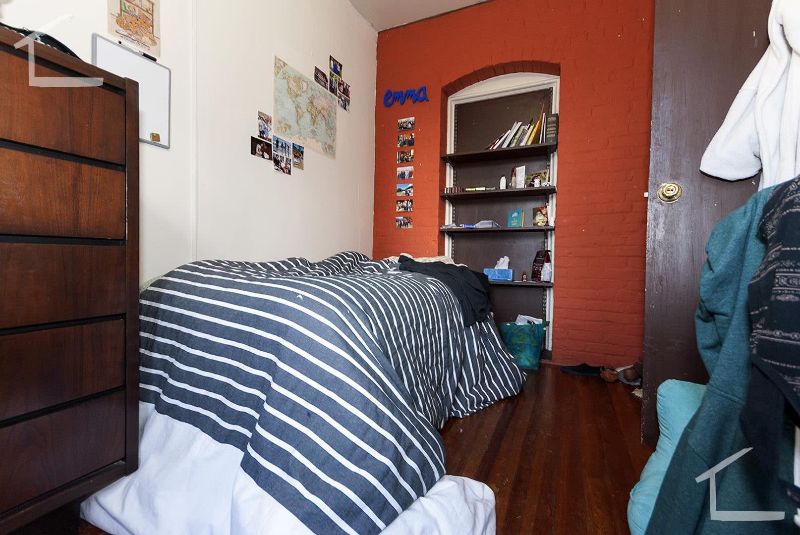 Large 4 bed – photo 4