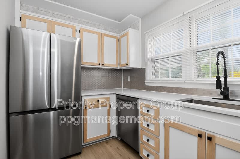 4601 Coronado Drive Apt B – photo 3