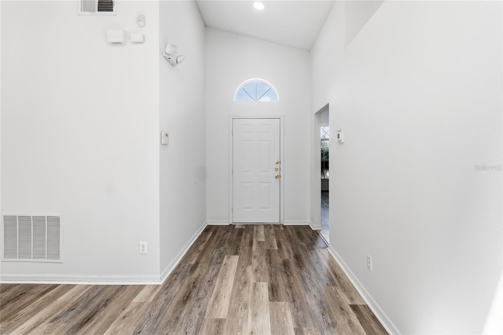 210 PINE CONE Drive – photo 3