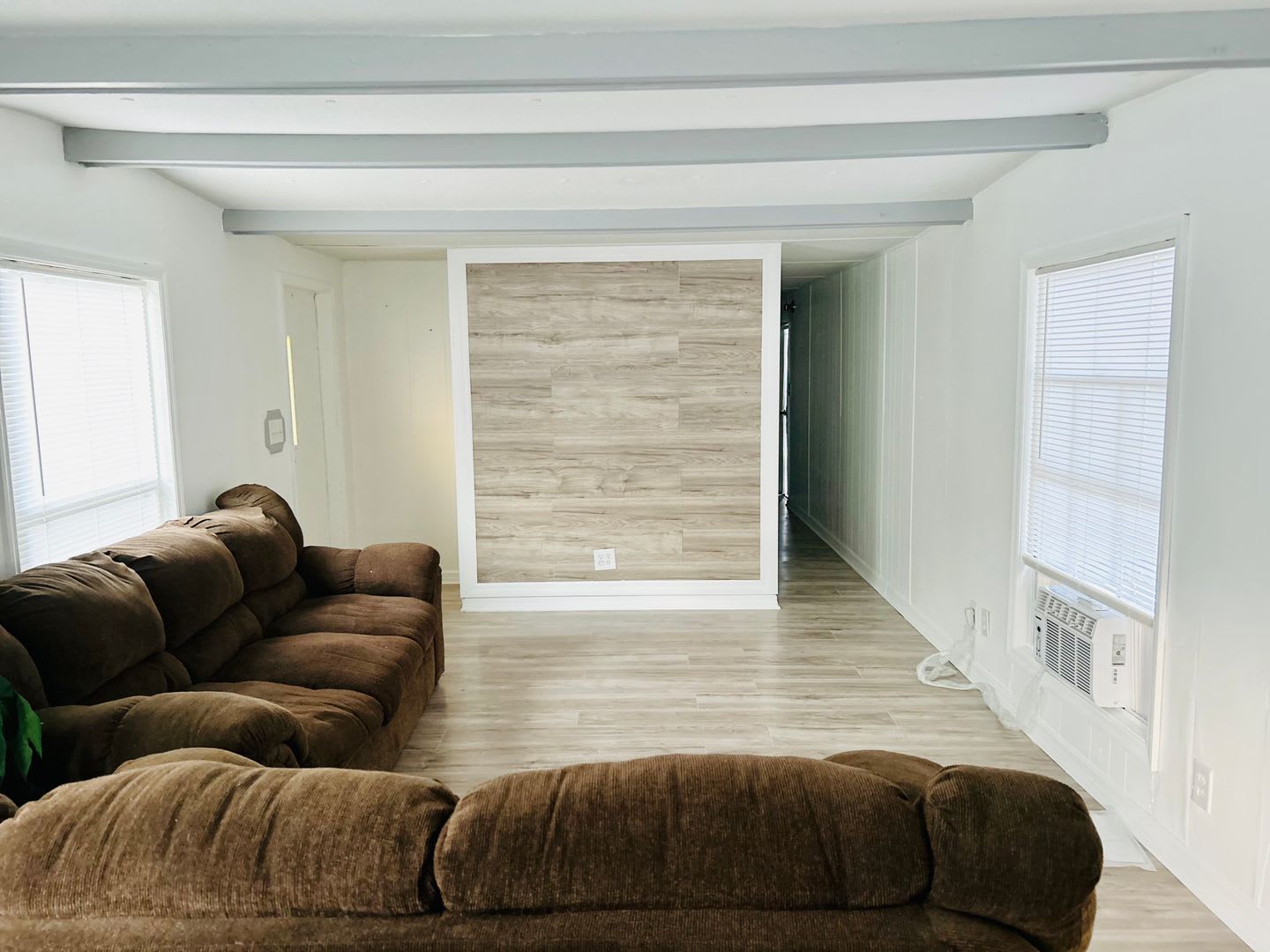 COMPLETELY RENOVATED MOBILE HOME – photo 2
