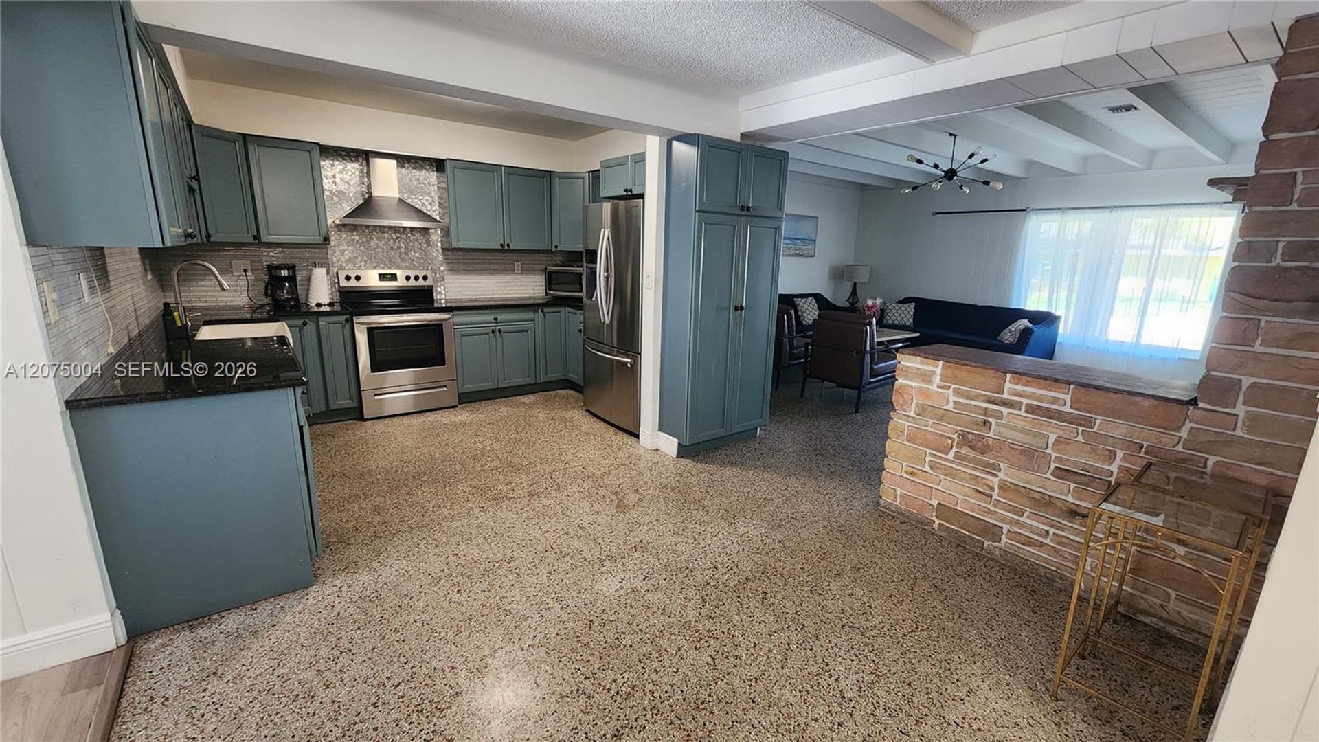 482 NE 8th Avenue 482, Deerfield Beach, FL 33441 – photo 2