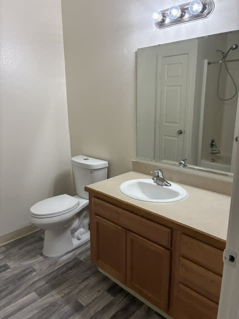 206 East 40th Street – photo 2