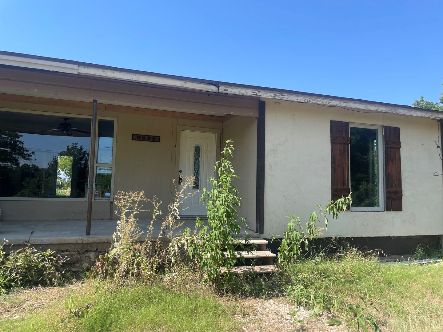 4 Bedroom, 2 Bathroom Home – photo 2
