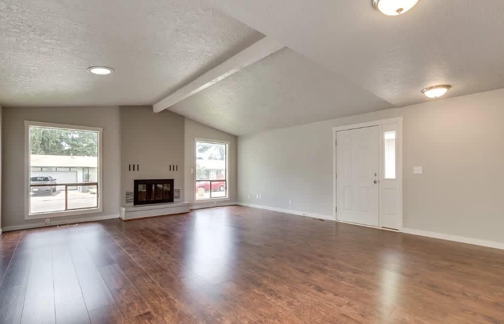 622 Fanny Court Northeast – photo 5