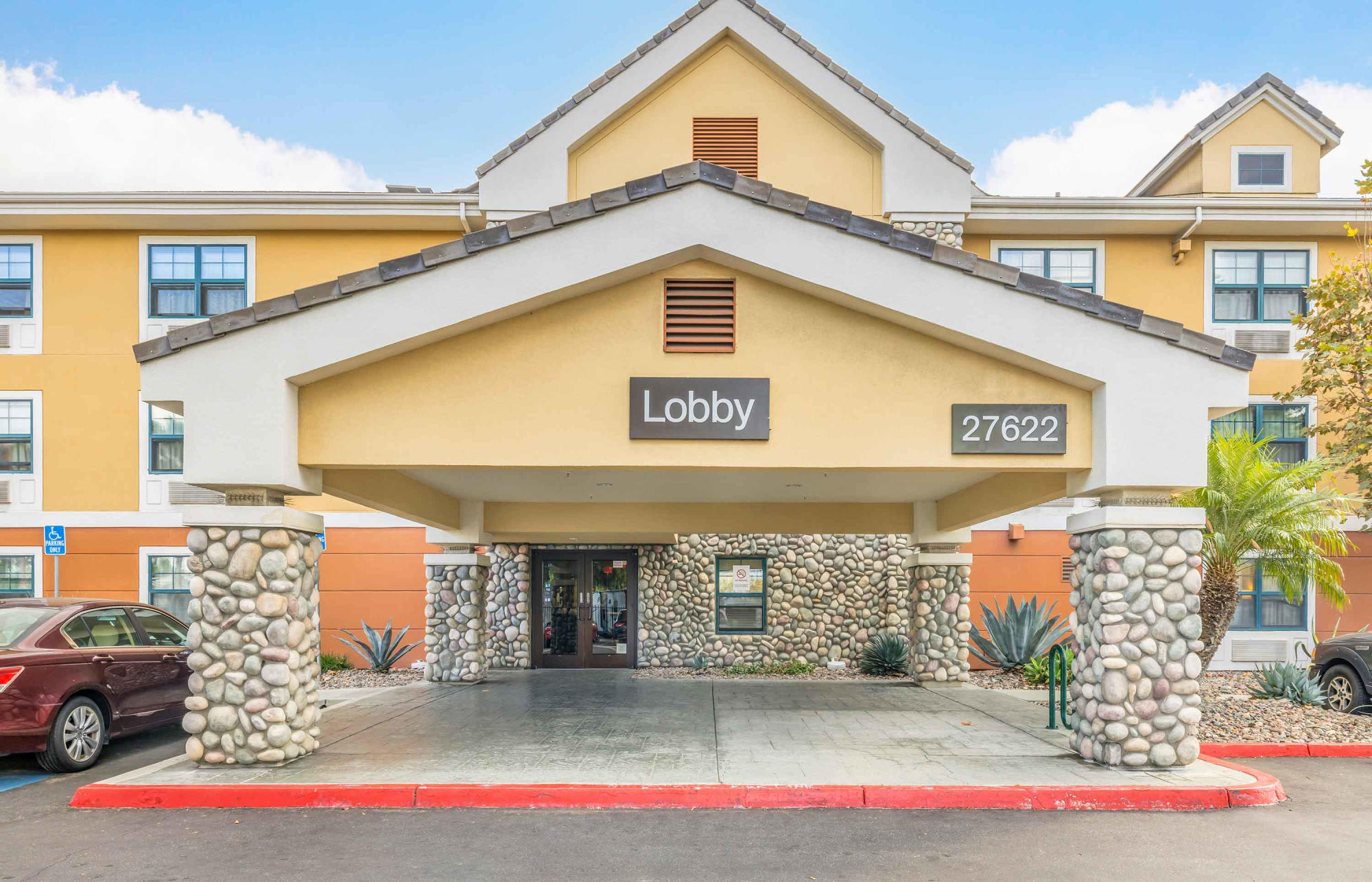 Suites Temecula – photo 2