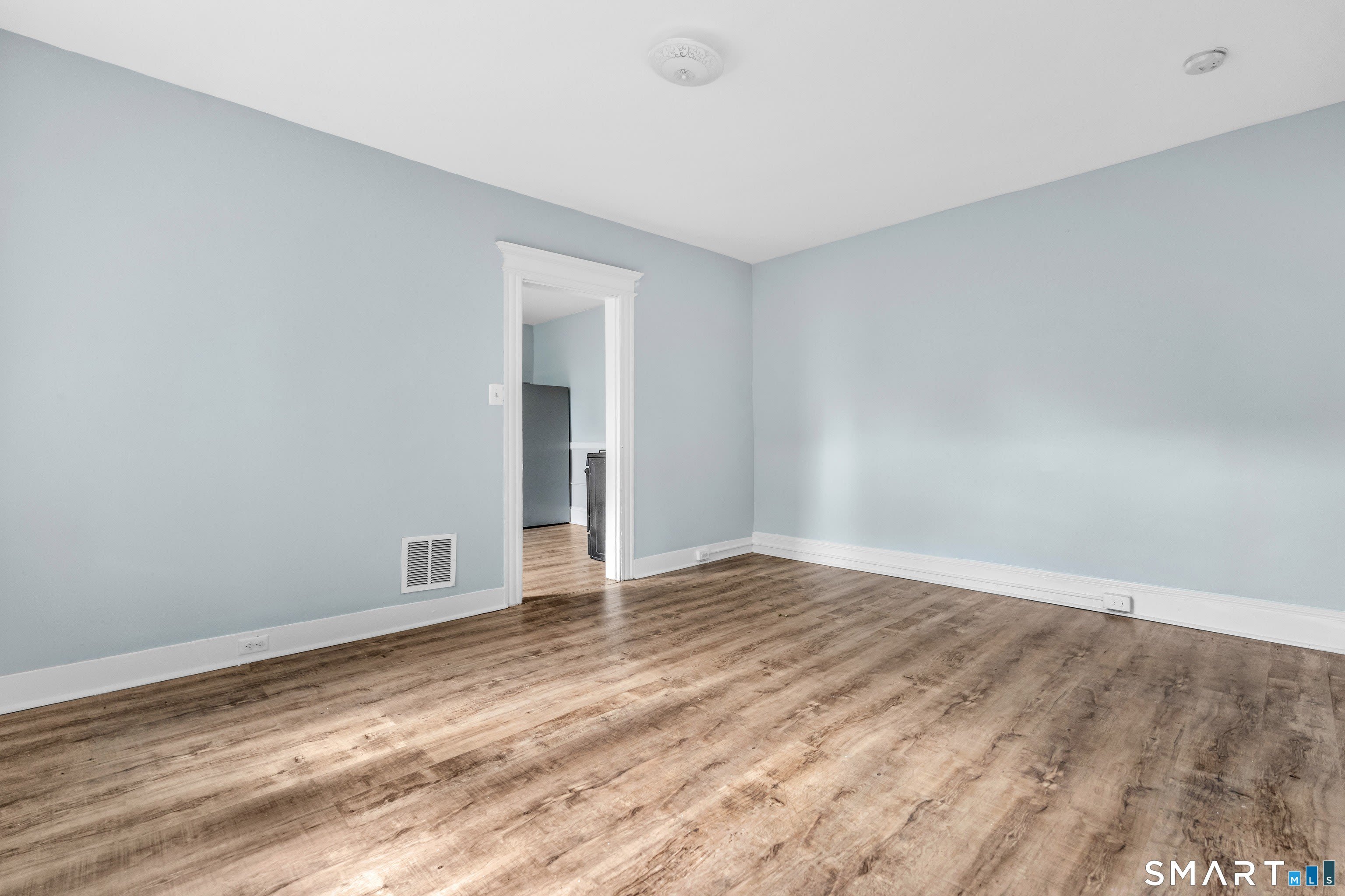350 Spring Street – photo 5