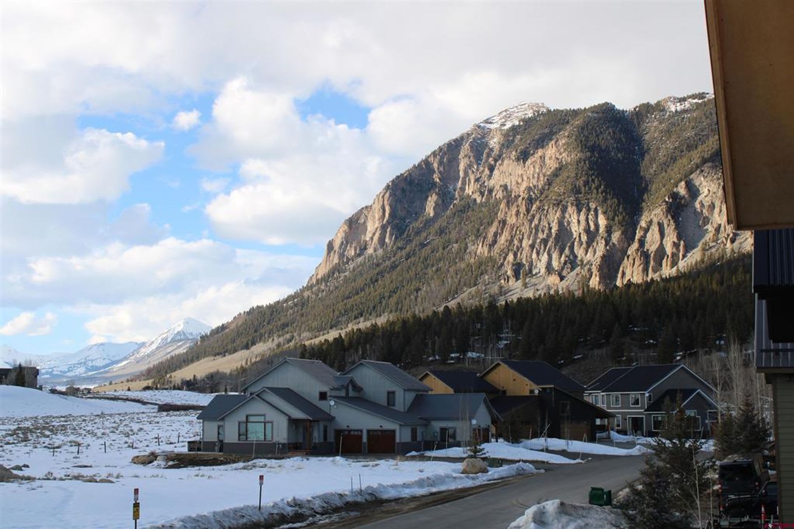Elk Valley Escape – photo 2