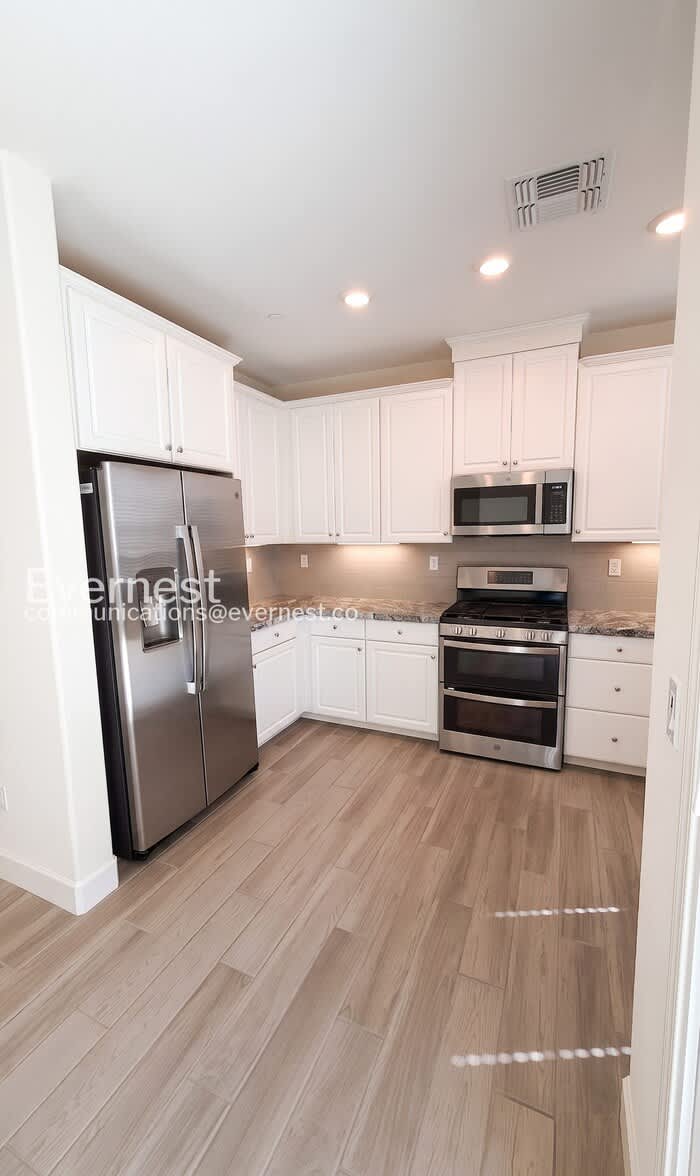 7912 Titan Drive – photo 5