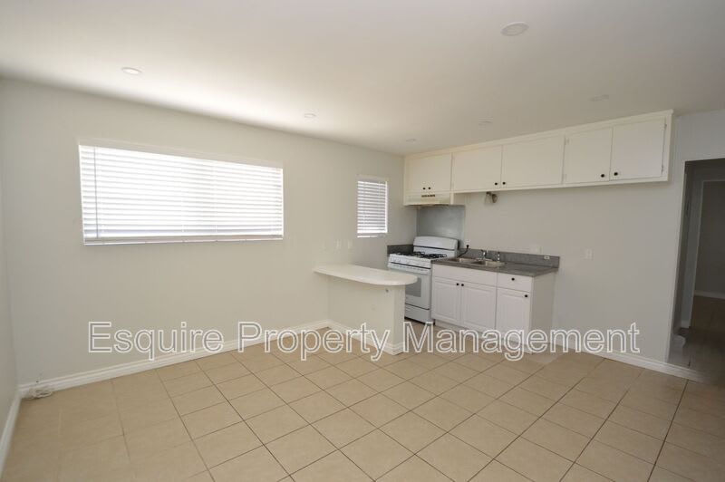 421 FIRST STREET – photo 3