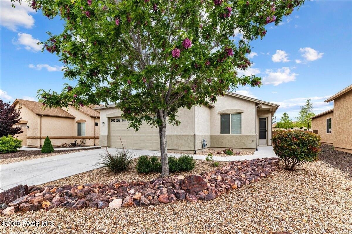 4628 N Salem Place – photo 2