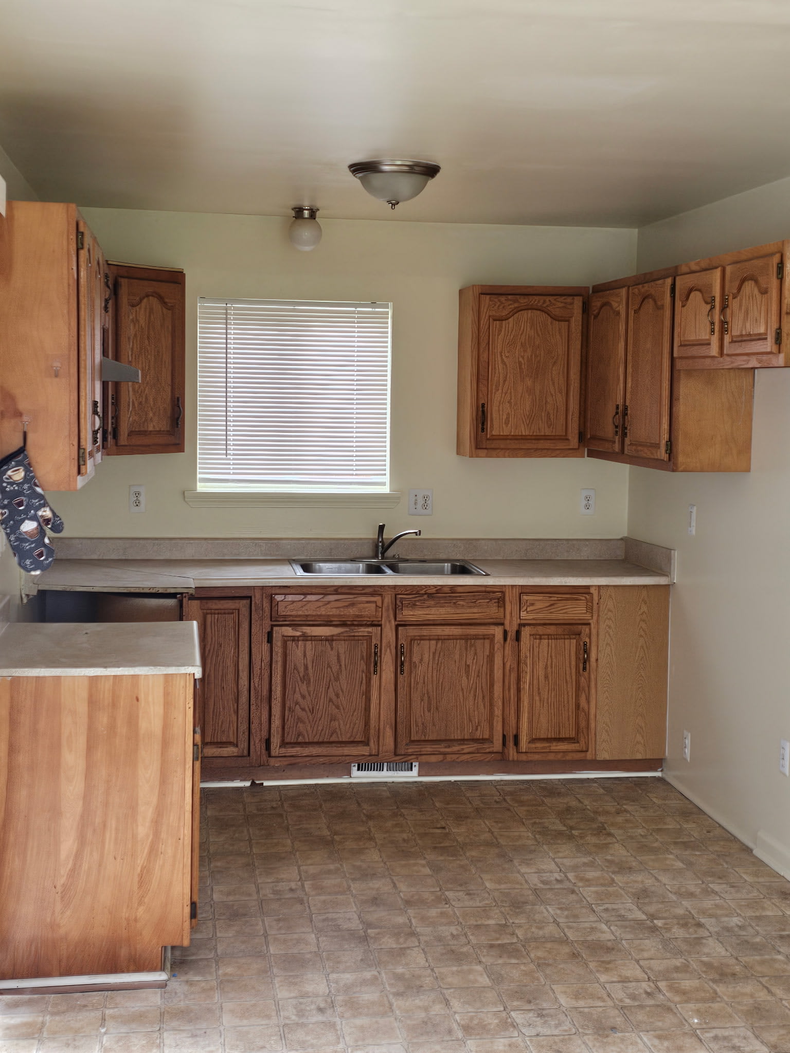 9501 Lauder Street – photo 4