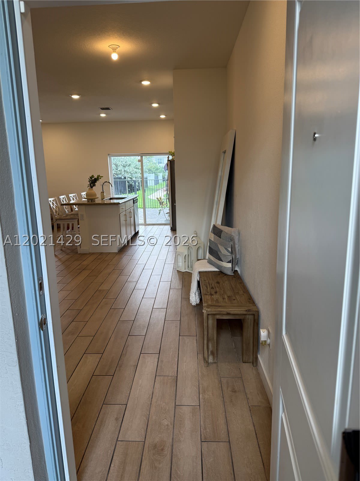 779 SE 18th St – photo 3