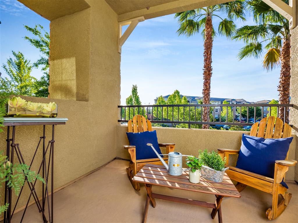 Beautiful Bright Single Story Solar Home With Whitney Ranch Pool Access – photo 3