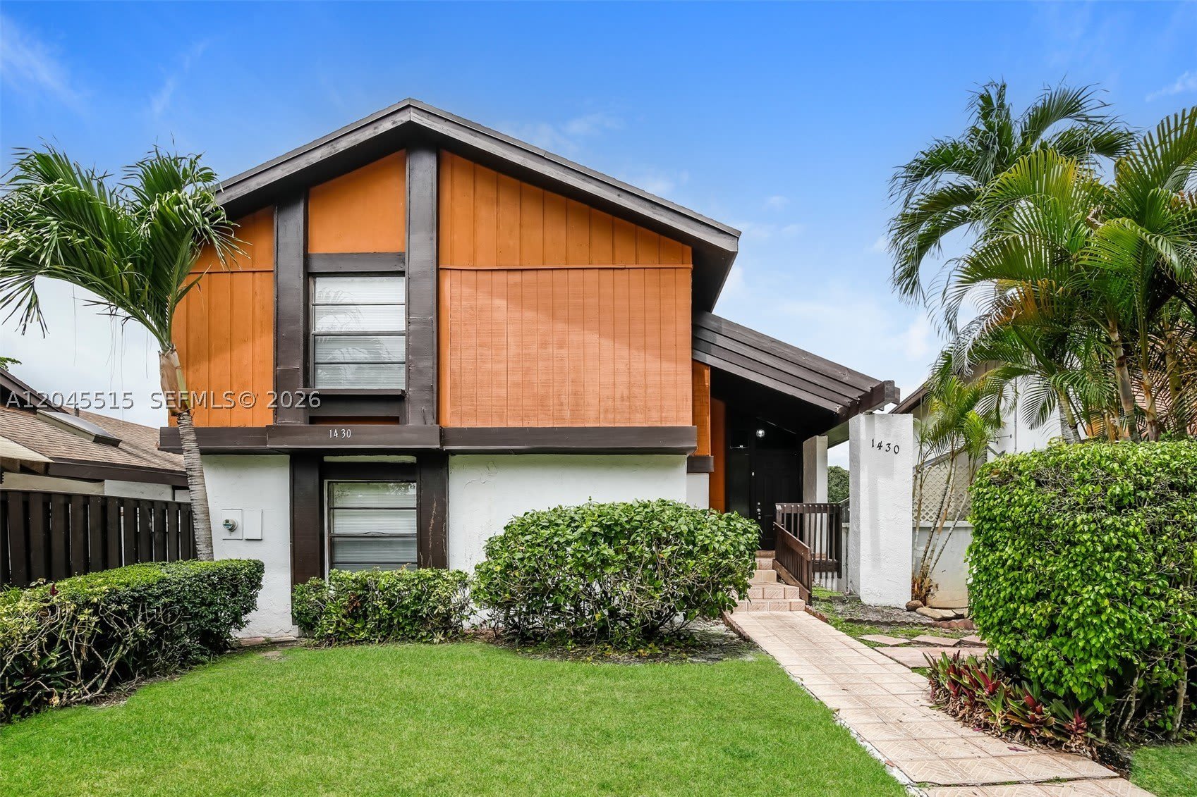 1430 W Sandpiper Cir – photo 1