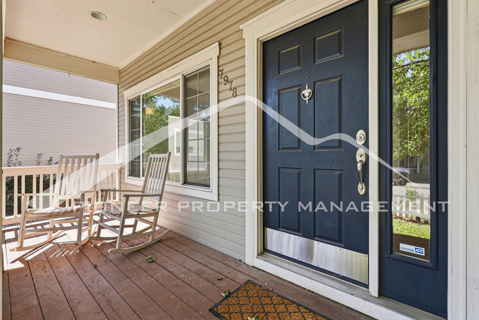 Lovely Spacious Home With Two Car Garage! – photo 3