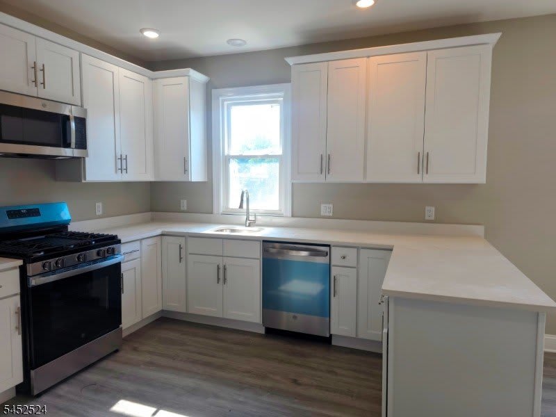 182 Chestnut St – photo 2