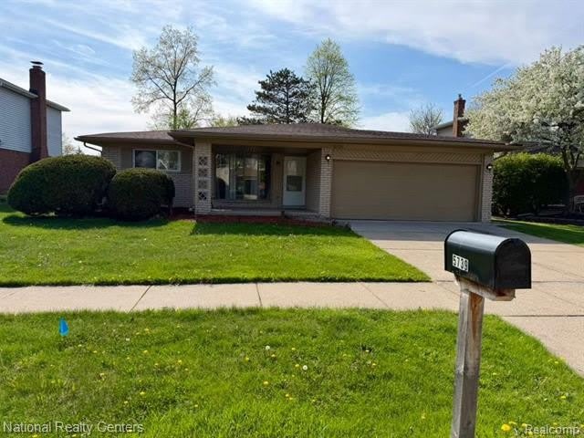 5739 Willow Creek Drive – photo 1