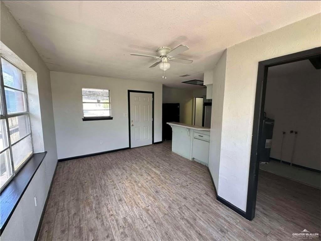 618 E 4th Street – photo 4