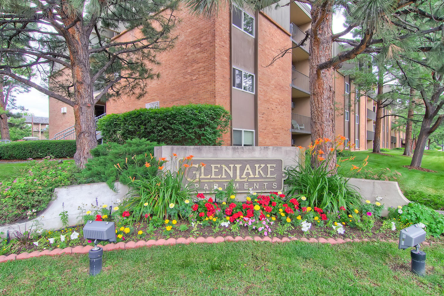 Glenlake Apartments – photo 1