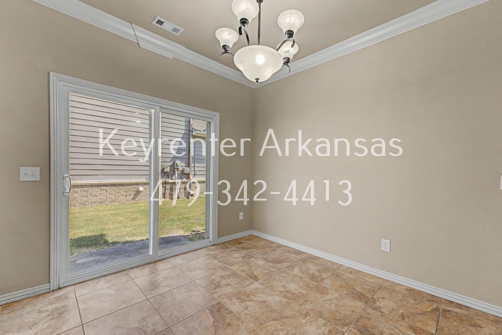 Stunning 3 Bed / 3 Bath Home – Move‑In Ready Now – photo 4