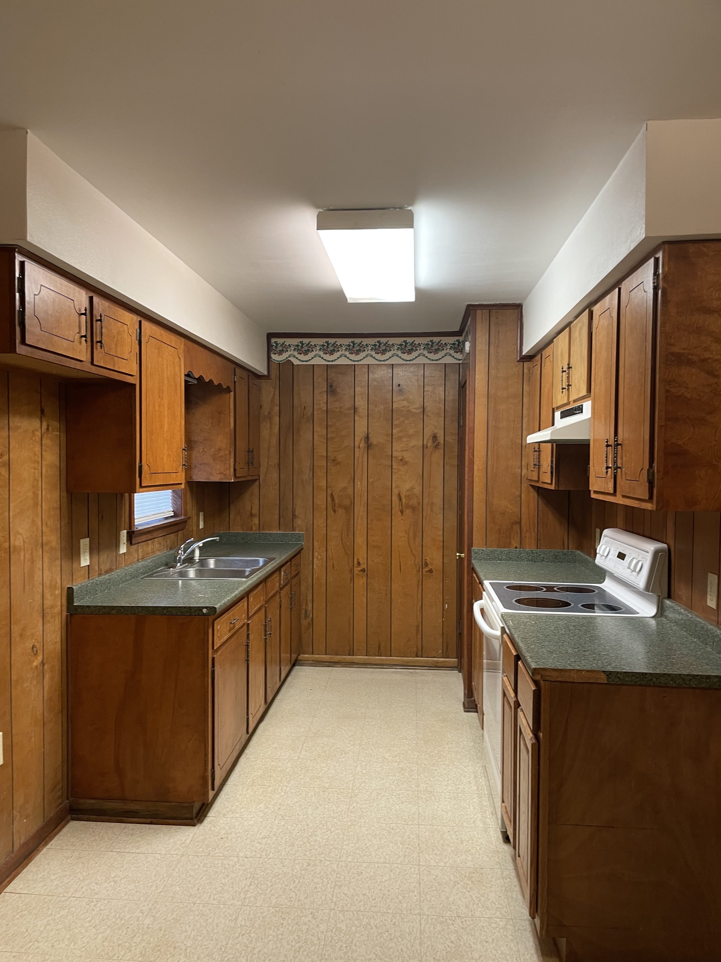 111 Center Street – photo 5