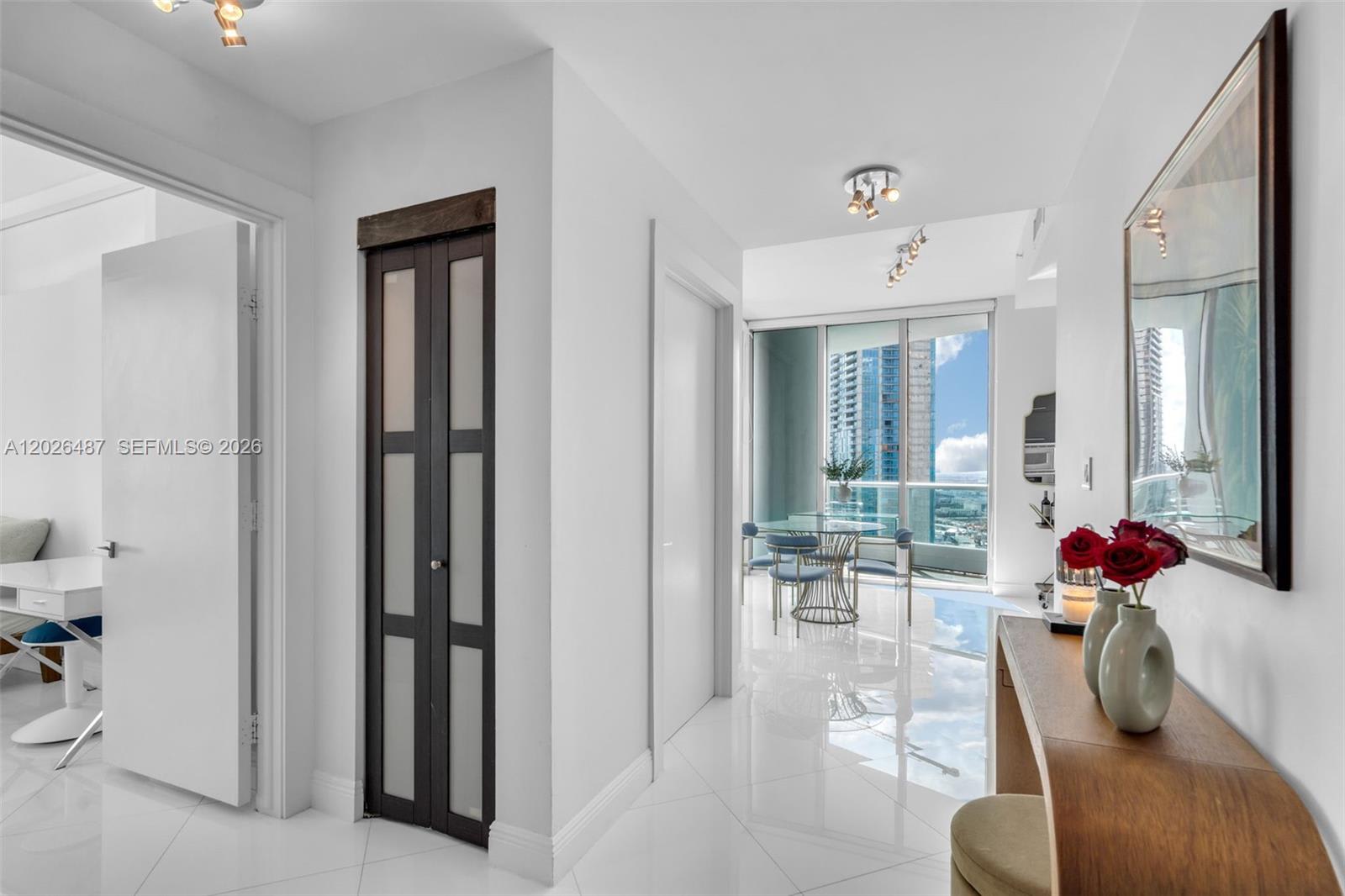 900 Biscayne Boulevard – photo 5