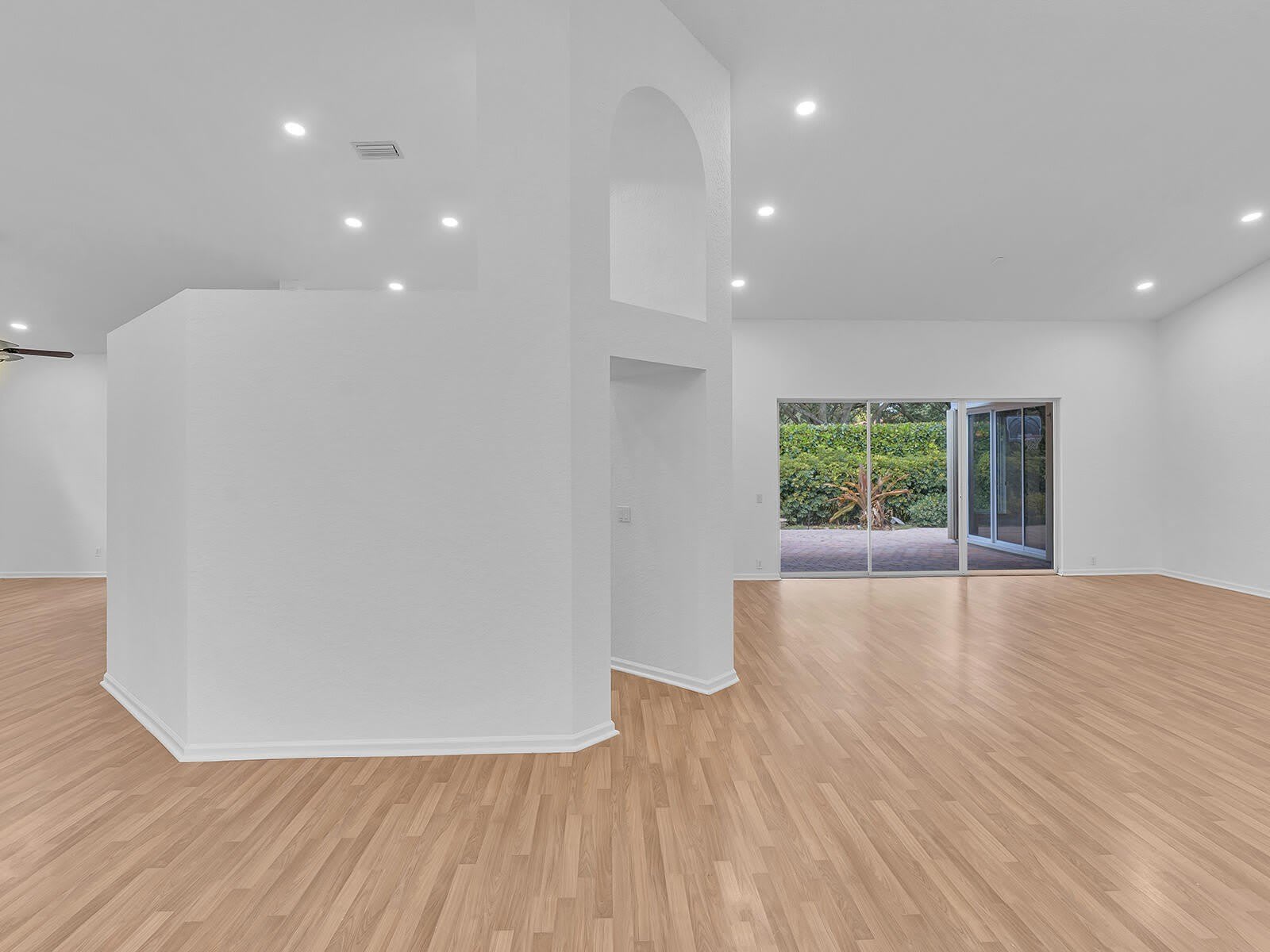 3420 Washington Lane – photo 5