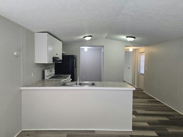 10830 Leanne Drive – photo 2