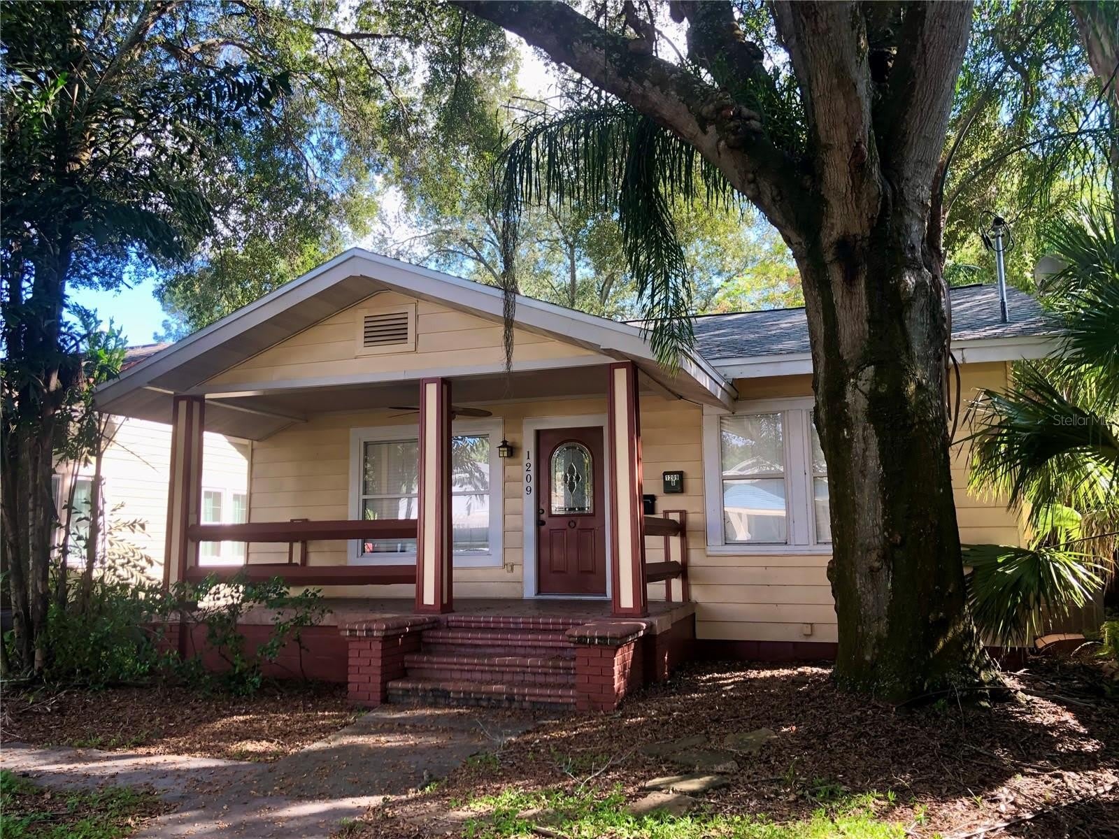 1209 E COMANCHE Avenue – photo 2