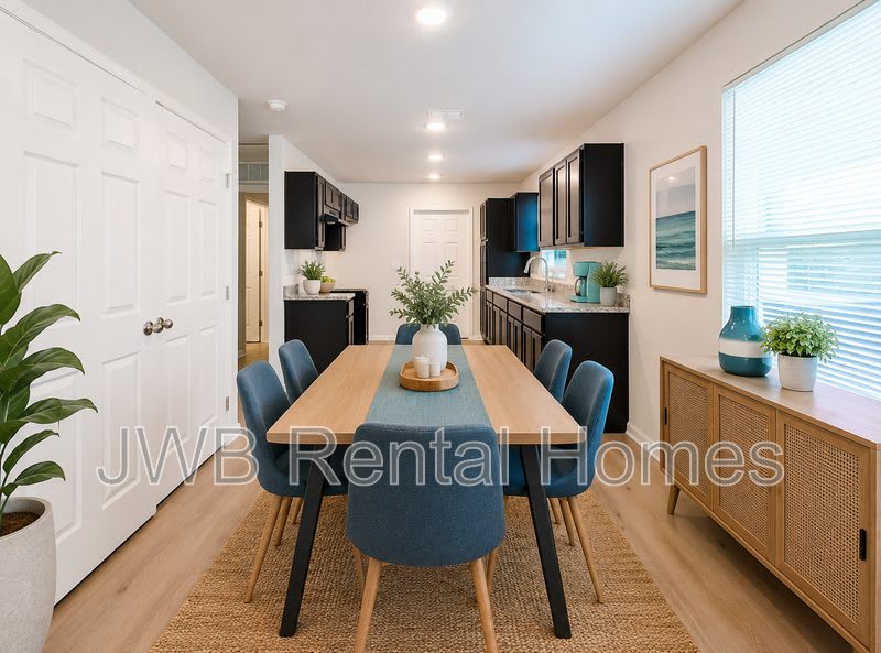 2123 Moncrief Rd – photo 5