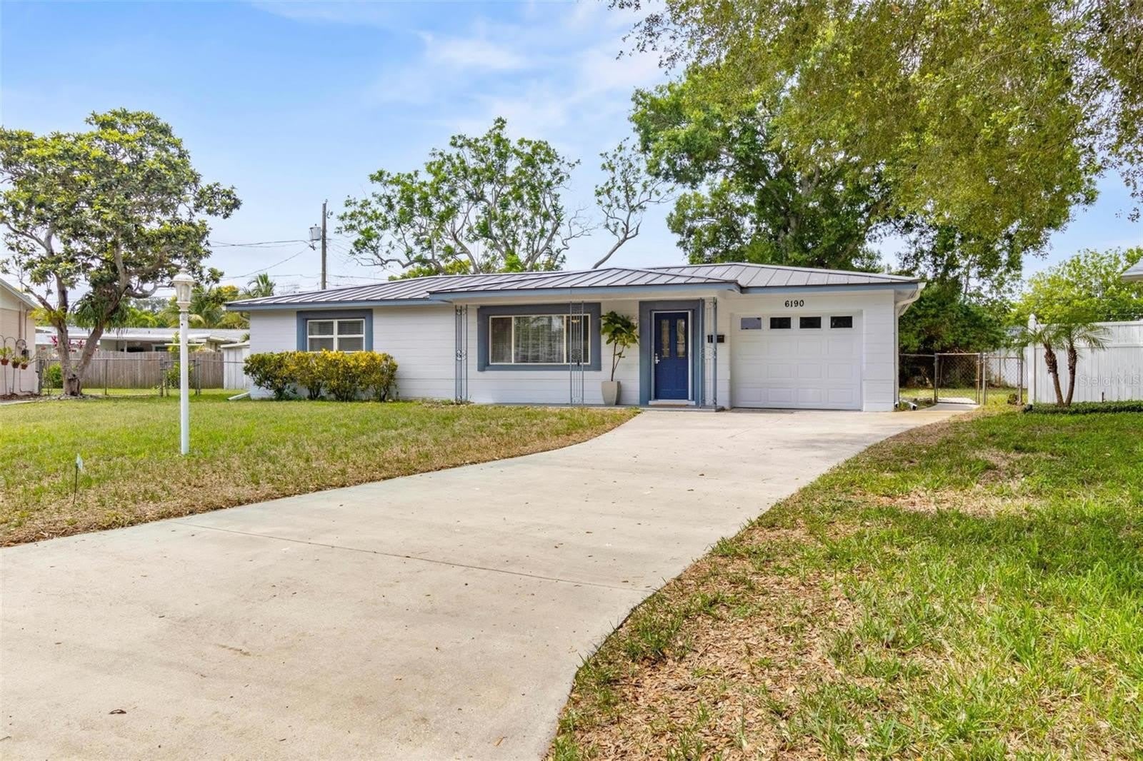 6190 36TH Avenue N – photo 1