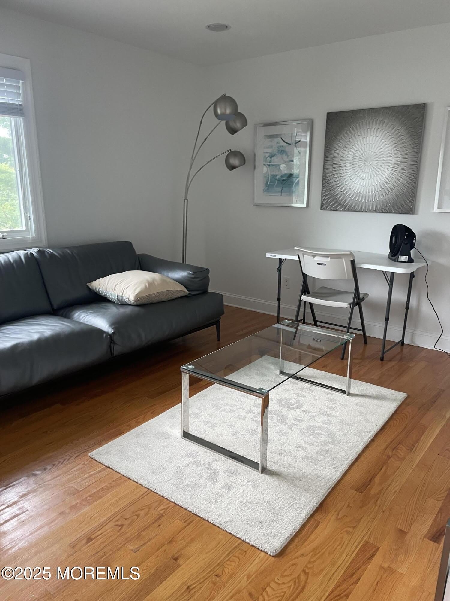 400 Grant Avenue – photo 5