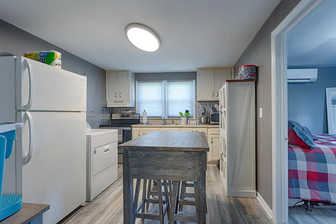 2402 Rodney Drive – photo 4