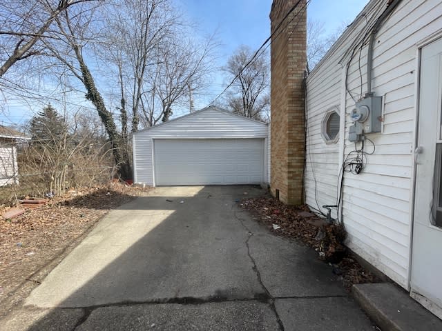 830 Manchester Dr – photo 2