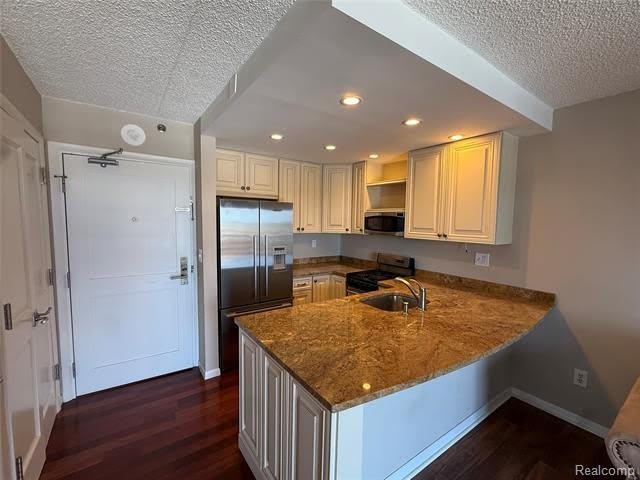 411 S Old Woodward Avenue – photo 2