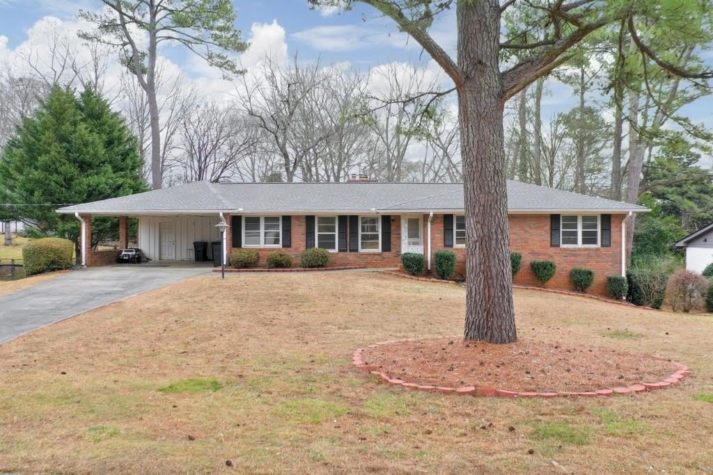 1055 Tuxedo Drive – photo 1