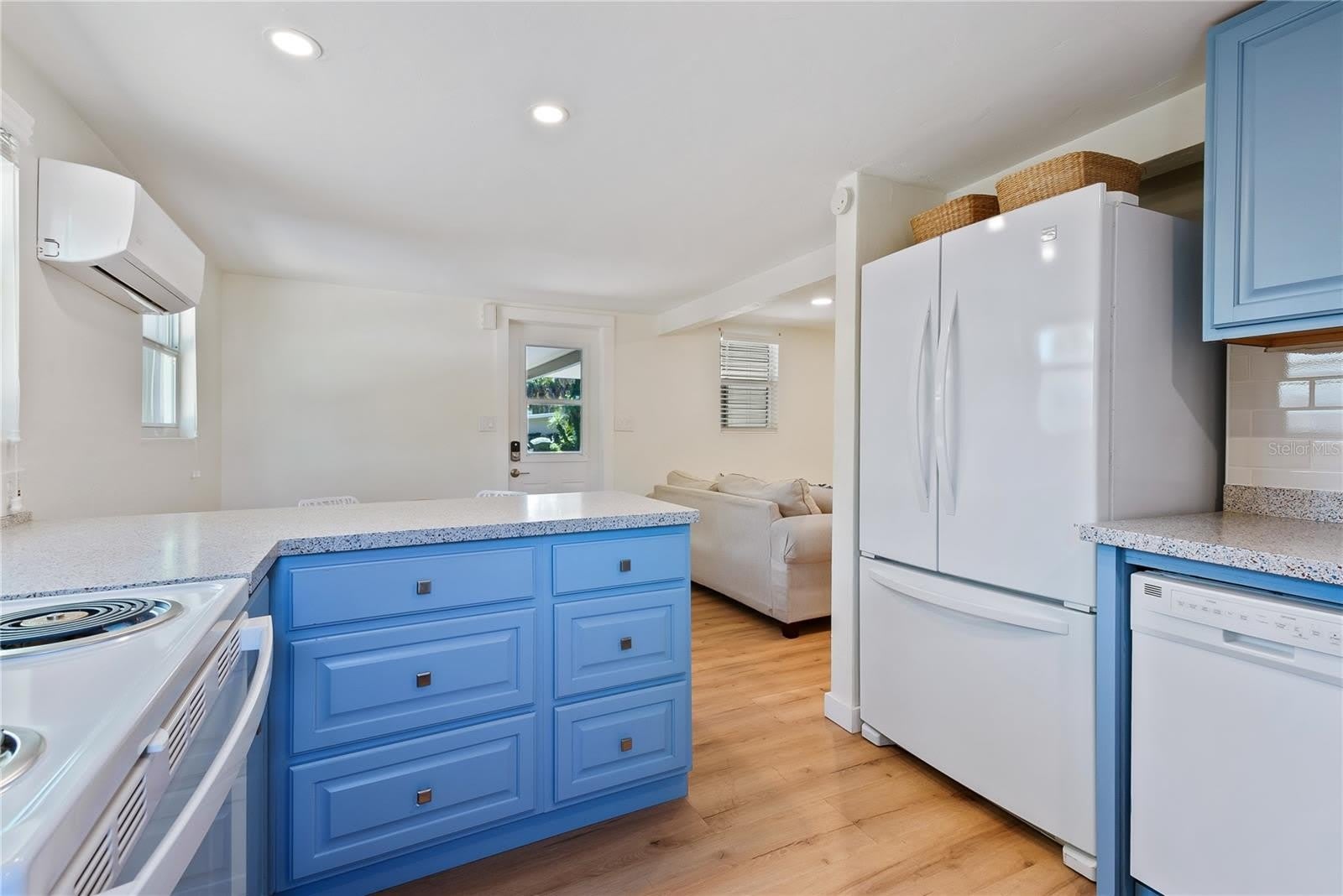 2311 Waldemere Street – photo 5
