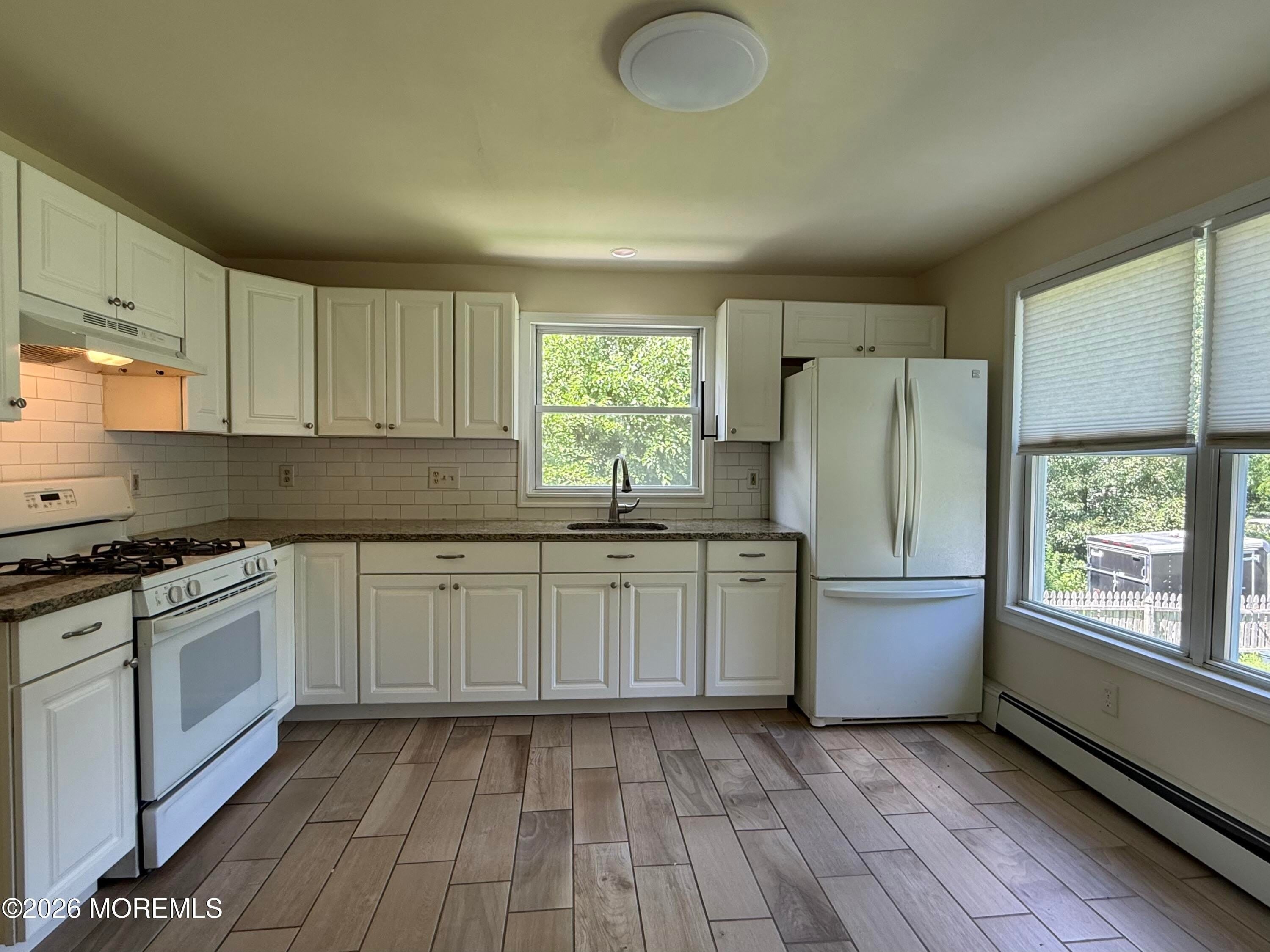 236 W Farms Road – photo 5